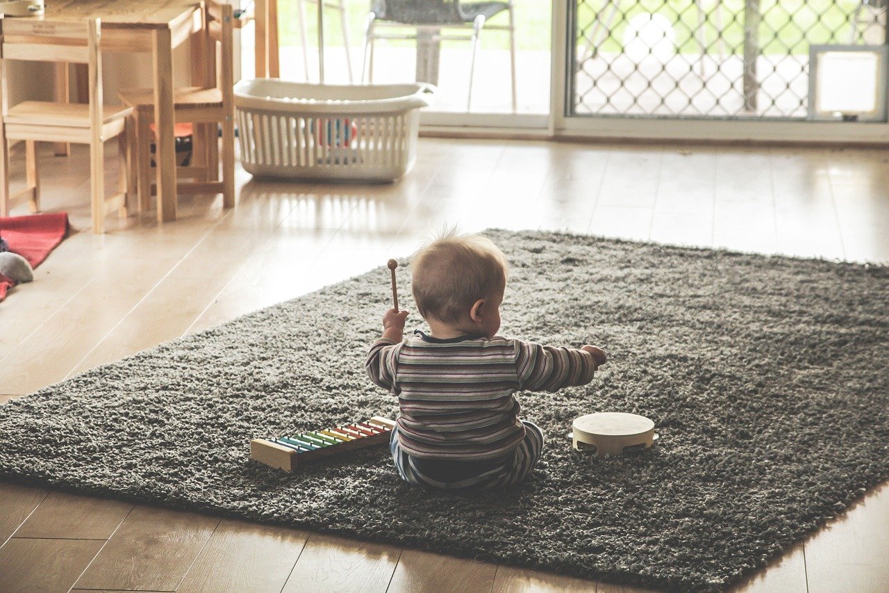 親が養育費を支払わない子供に対して政府の一時援助を受ける方法