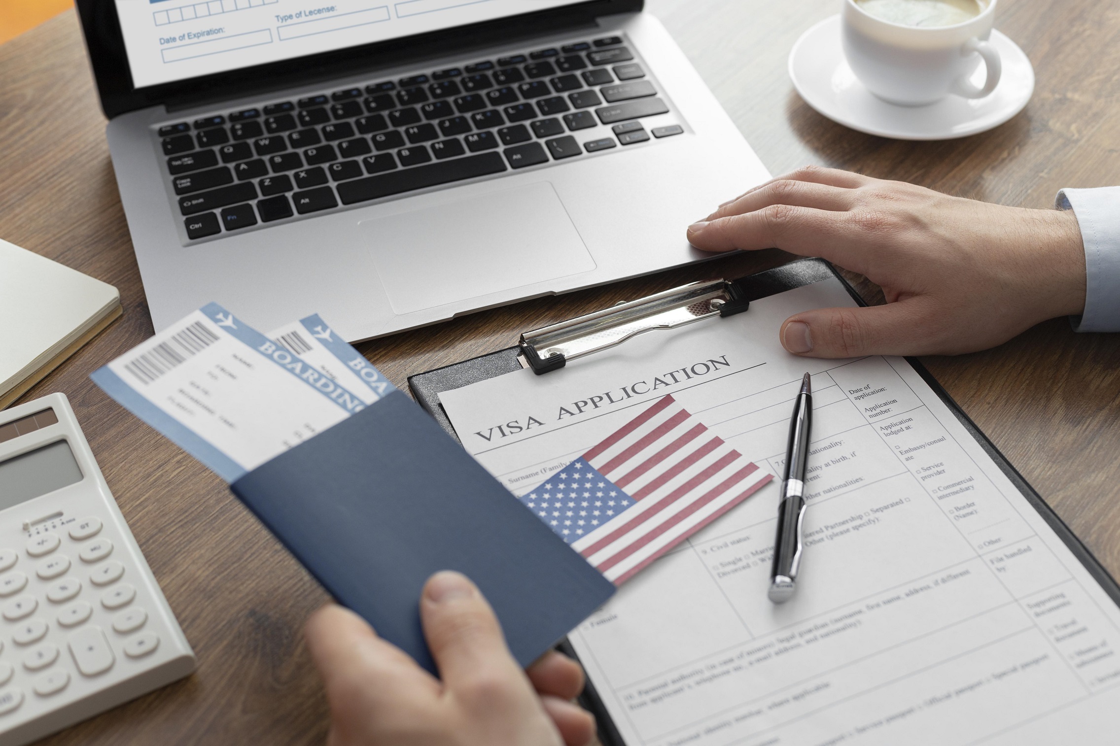 Мигранты, приехавшие по программе CHNV, должны покинуть США — Finance.ua