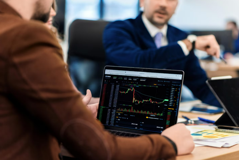 Испытания в Украине ИИ для дронов: акции компании взлетели на 1200%