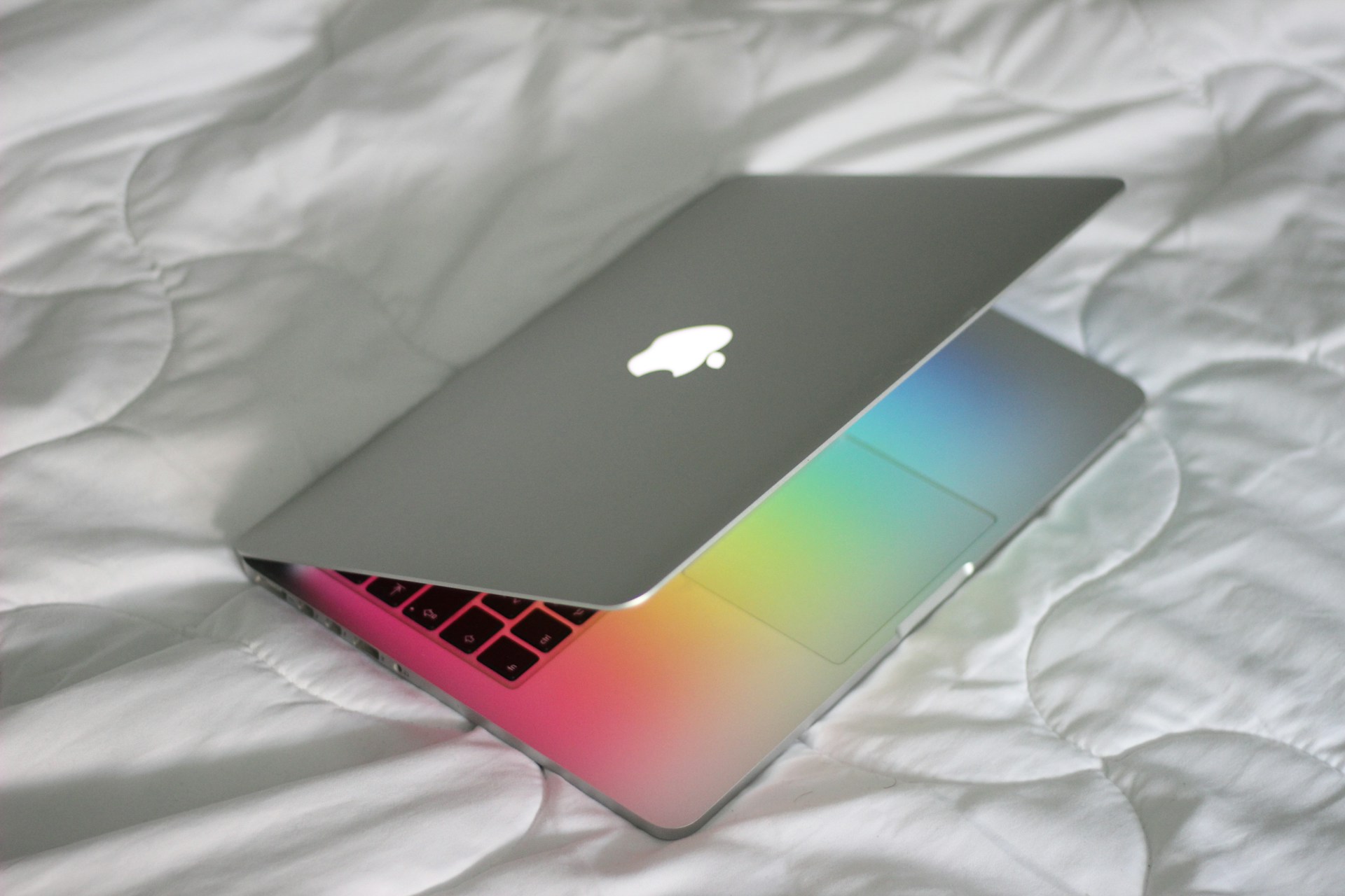 Від MacBook до бюджетних моделей: названо найкращі ноутбуки 2026 року