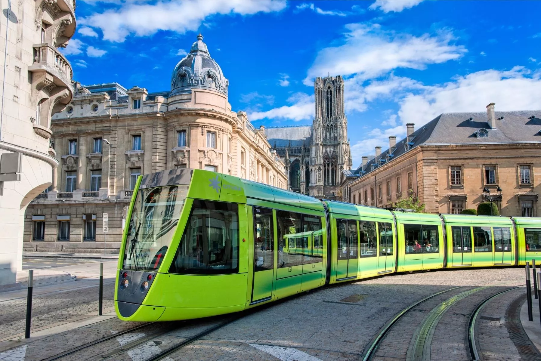 Eurostar e320. современный городской автобус. скоростные поезда в германии. транспорт зарубежных стран. транспорт зарубежных стран.