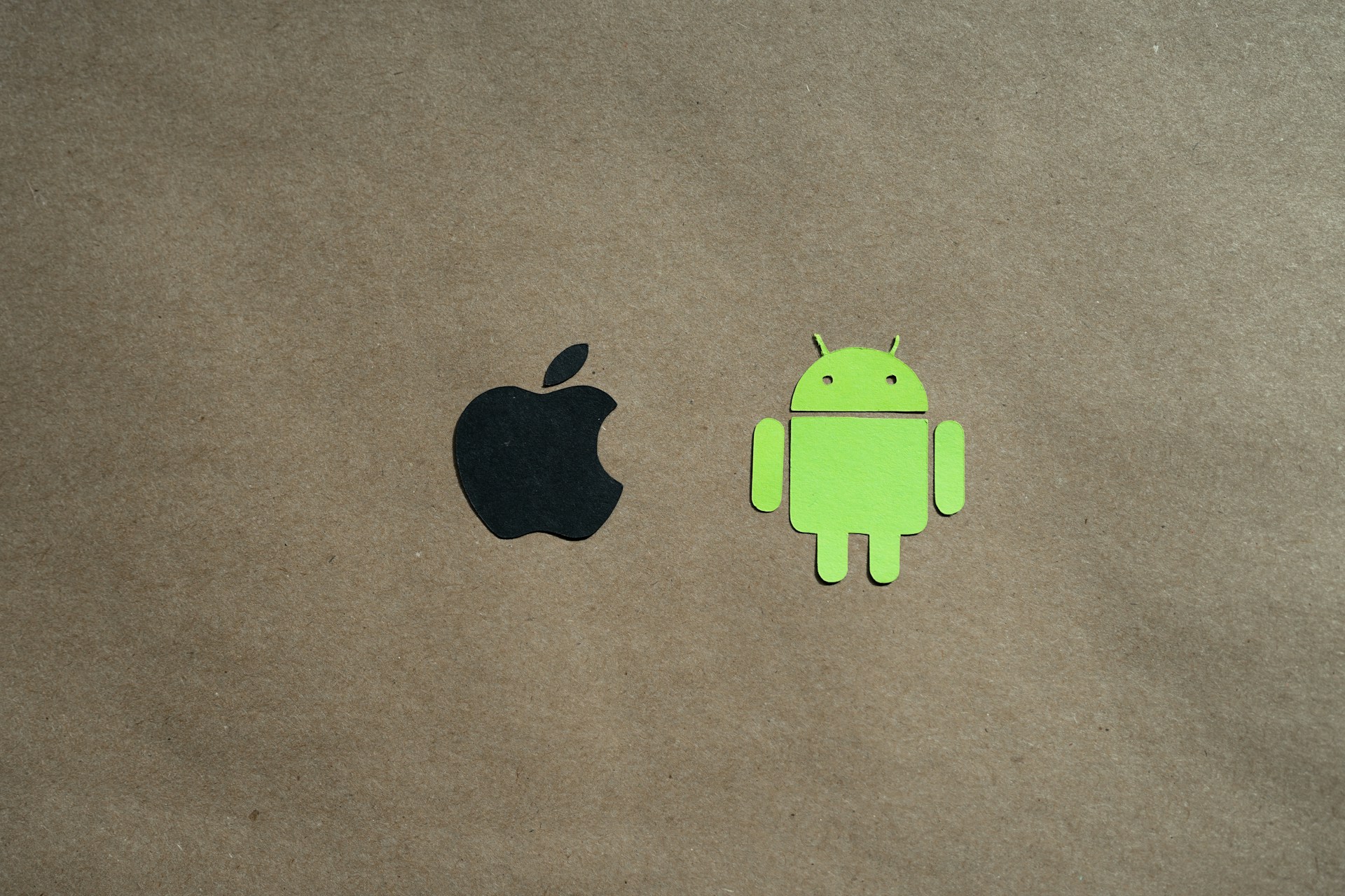 Android проти iPhone: які можливості досі залишаються недоступними для Apple